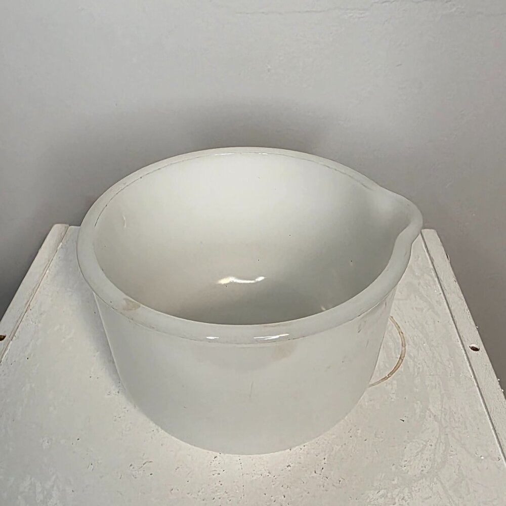 Glasbake Made For Sunbeam Milk Glass Pour Spout Mixing Bowl
